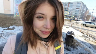 Сестричка приехала к брату в гости и он трахнул ее в тот же день