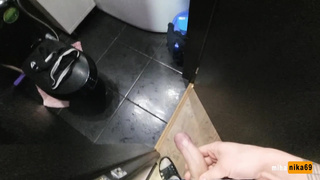 Сестричка приехала к брату в гости и он трахнул ее в тот же день