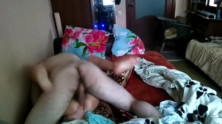 Теперь уже бывшая женушка прыгает на толстом хуйке любовника